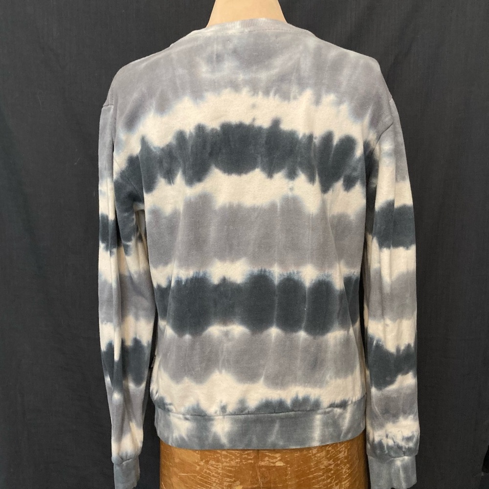 Black Pike Grey Tie-Dye Long Sleeve Sweatshirt with Bear Graphic‎ - Picture 2 of 10